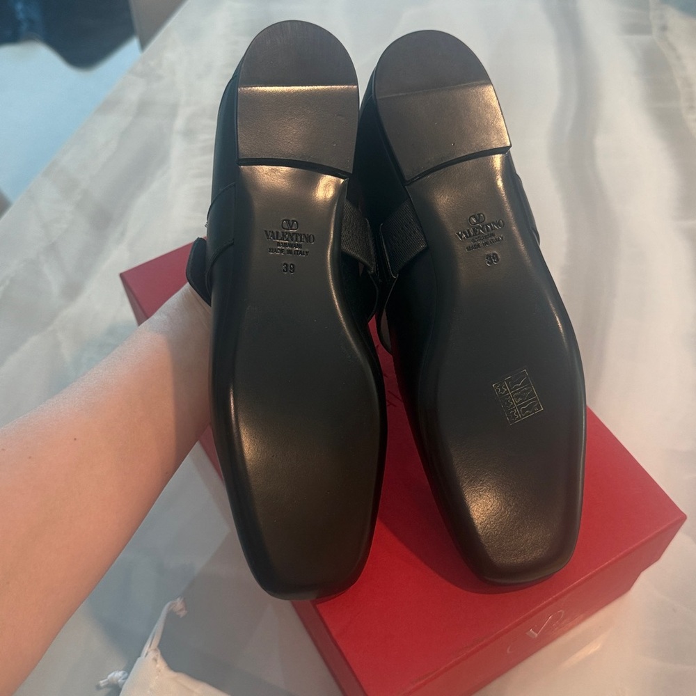 Valentino square toe Leather Mary Jane Flats with Gold Buckle - Picture 7 of 9